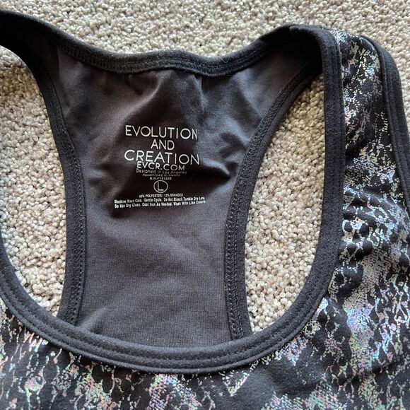 Evolution And Creation Kendall Black Iridescent Snakeskin Cropped Racerback top‎ - Picture 3 of 5